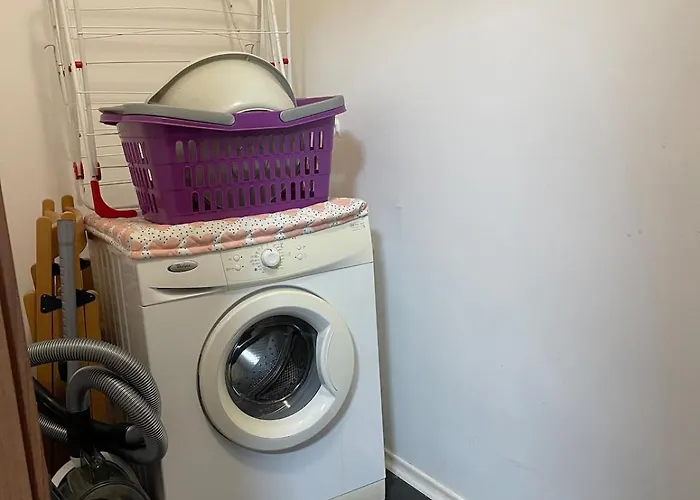 Cinema House At Center アパート