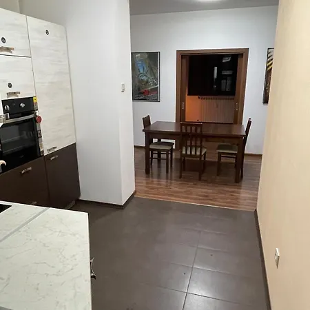 Cinema House At Center Apartament *